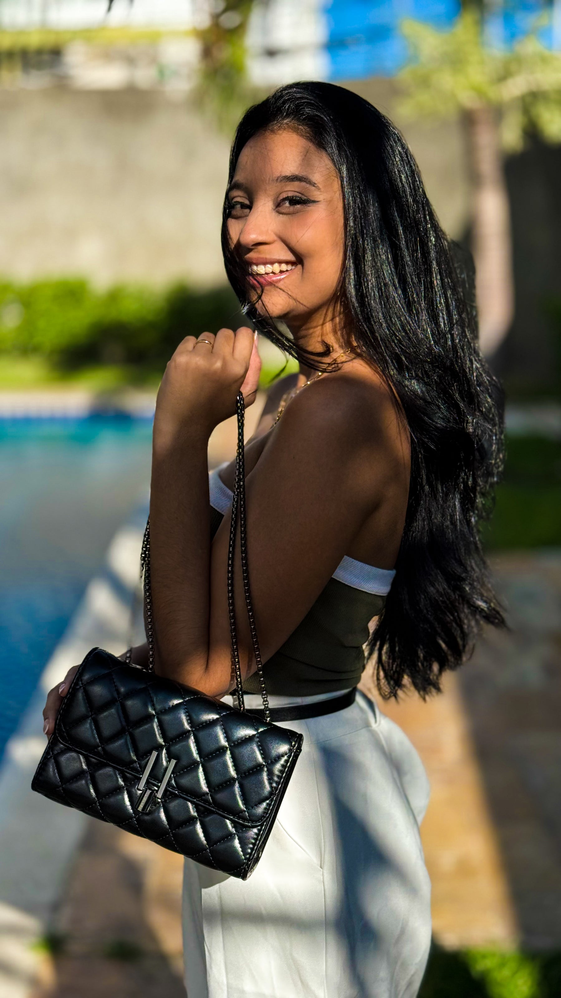 Bolsa Feminina Em Couro Alça de Corrente Onix